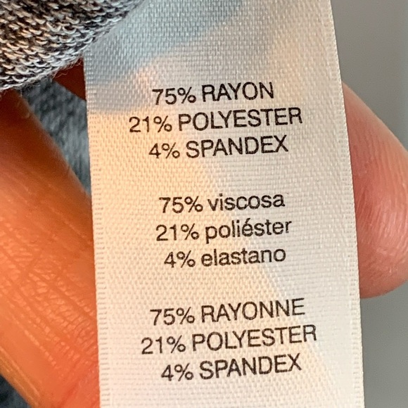 Chico’s Zenergy Leopard Print Sweater, Size 2 - Picture 11 of 12